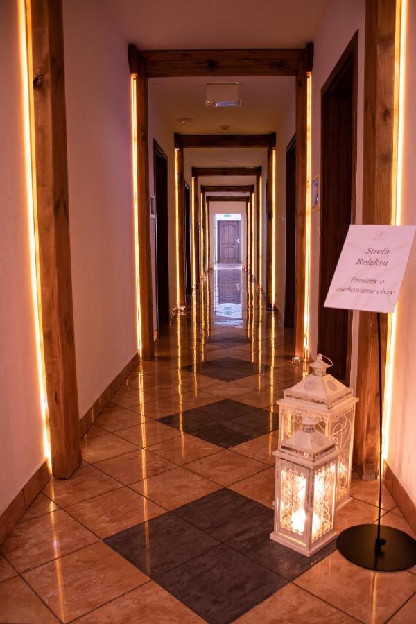 Hotel Dwor Czarneckiego Porosły Exterior foto